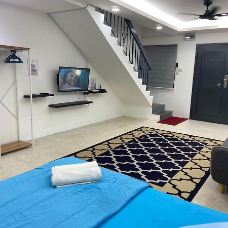Hs Homestay Cenderawasih Kuantan Town Exterior foto